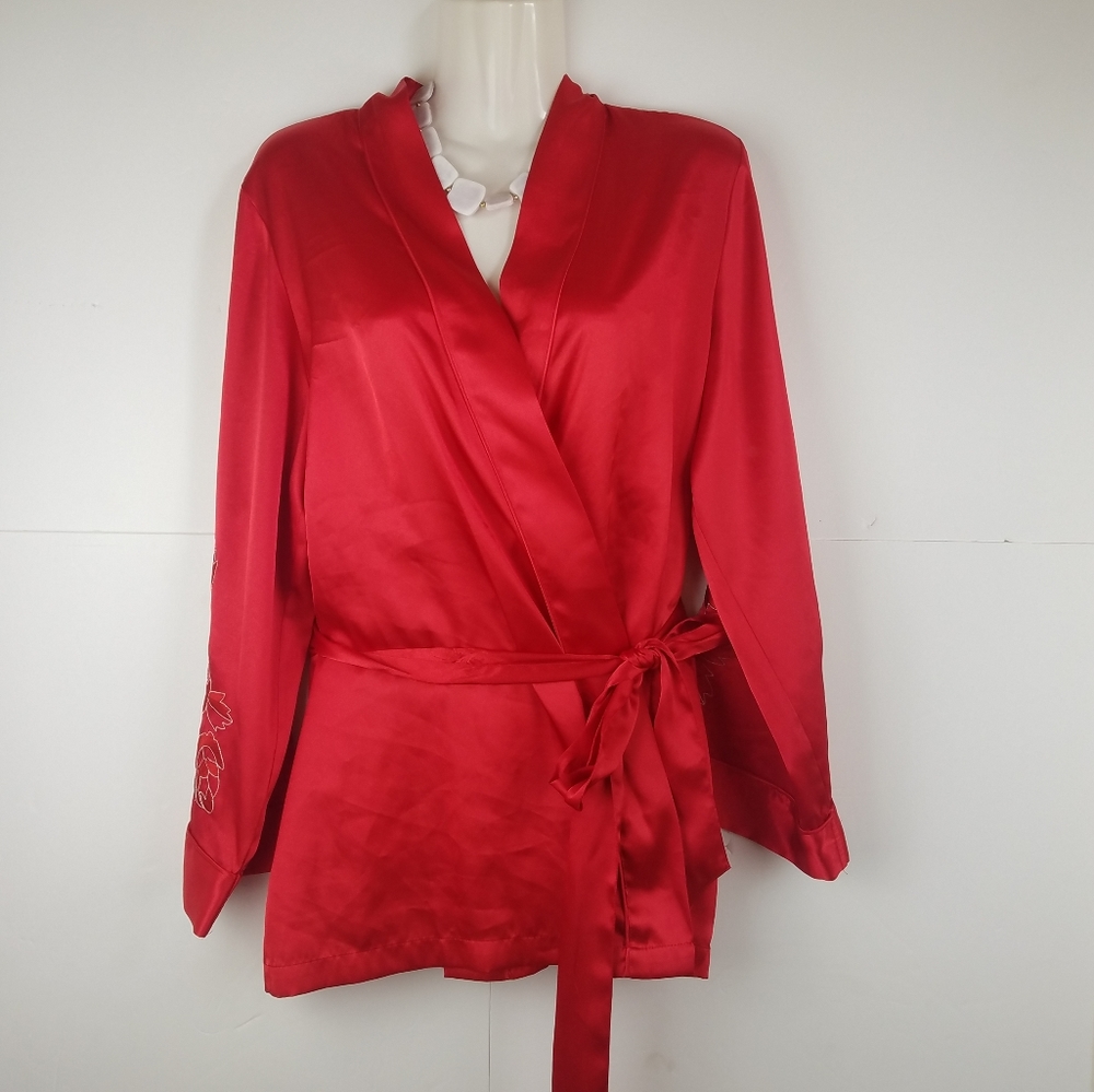 MORGAN TAYLOR Bath Robe Red  Embroidered Size MEdium